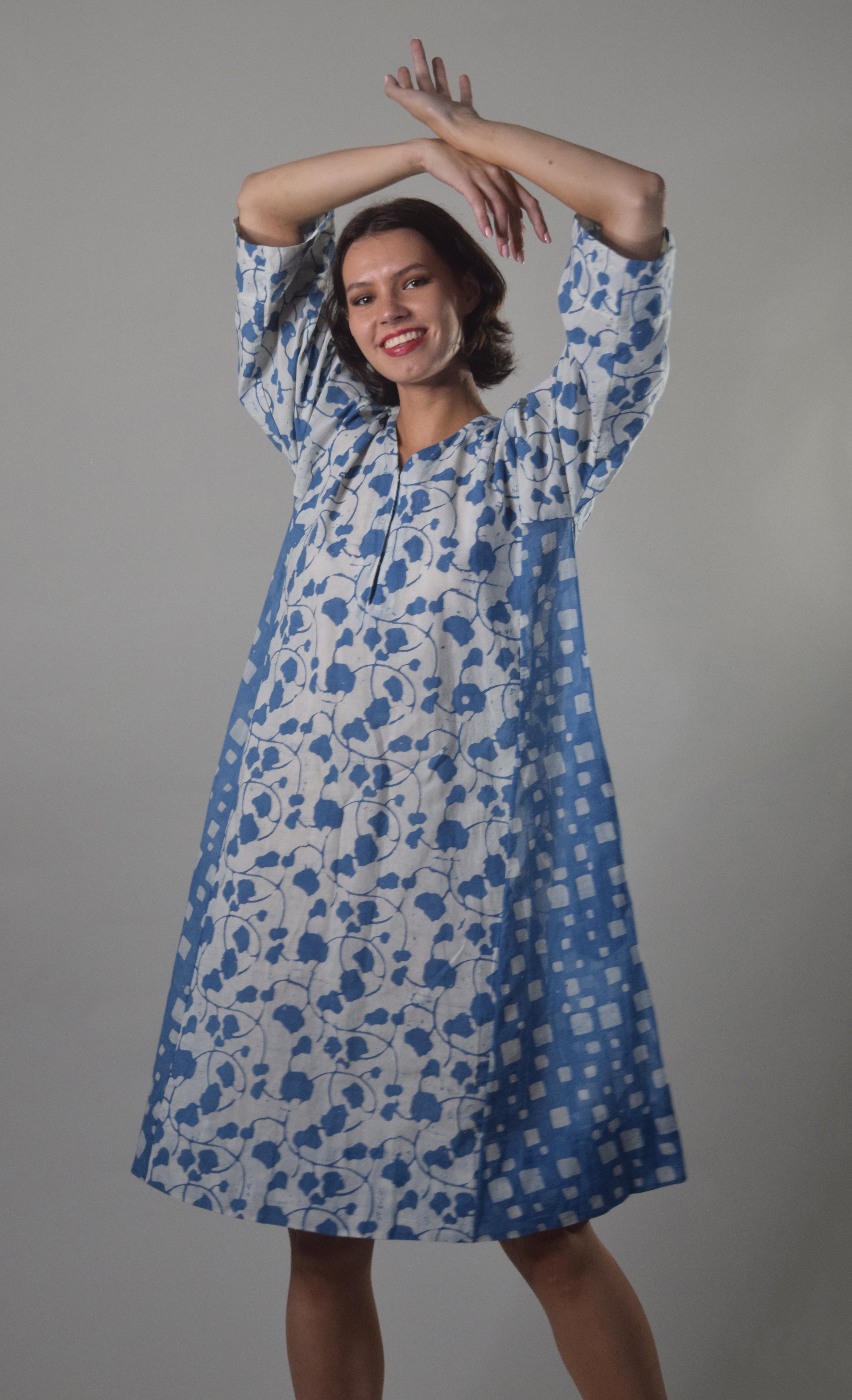 Shakun Midi Dress